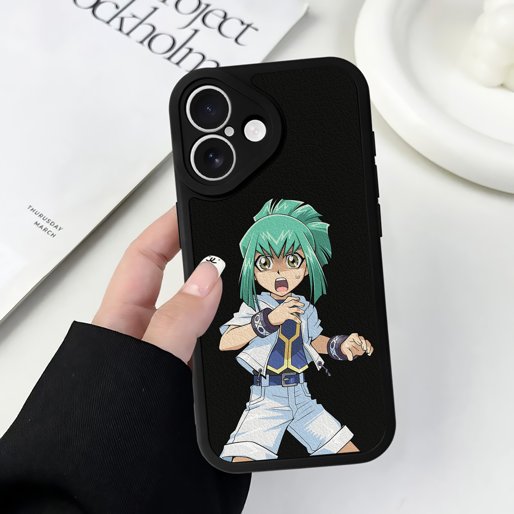 遊☆戯☆王 Yu-Gi-Oh! 【iPhone 16シリーズ対応】シリコンスマホケース（レザー調） 材質：シリコン